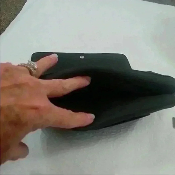 Guess wallet - Picture 6 of 12